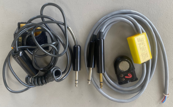 PTT switch and headphone cable